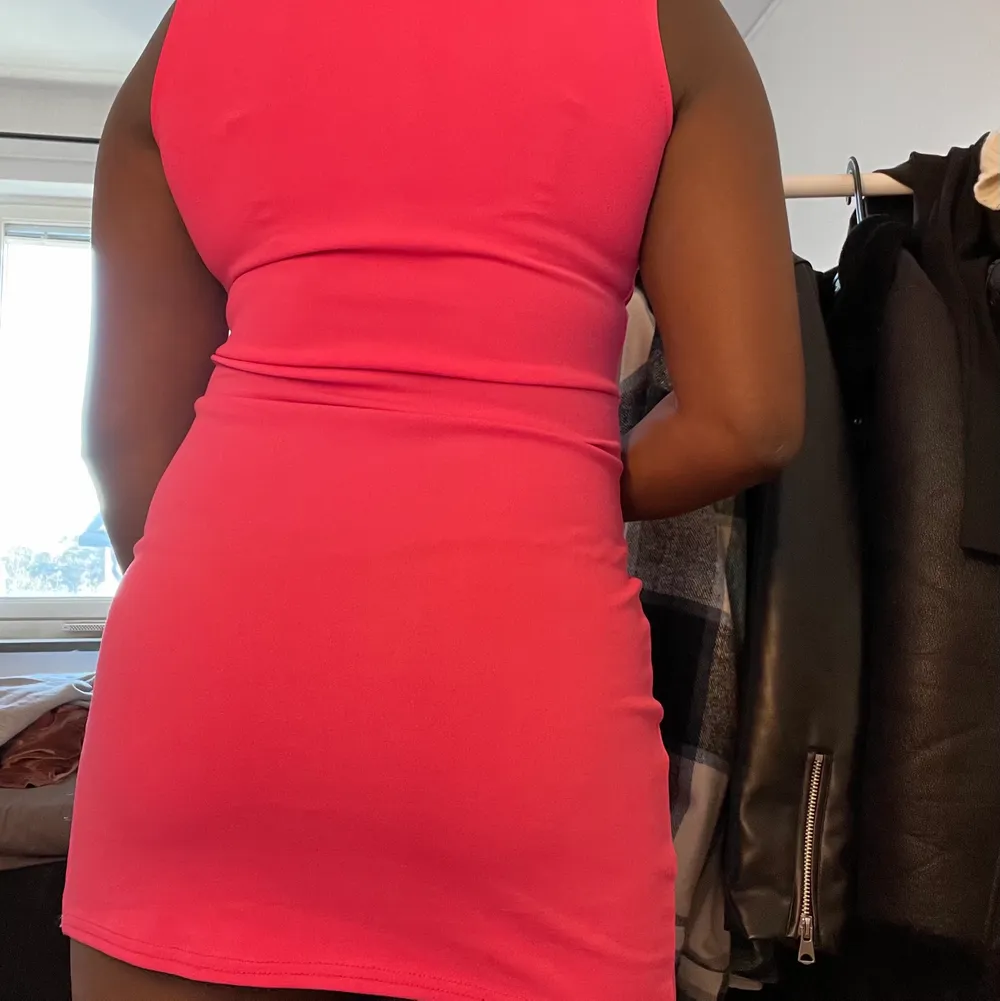 En rosa blazer klänning i storlek 40. Klänningar.