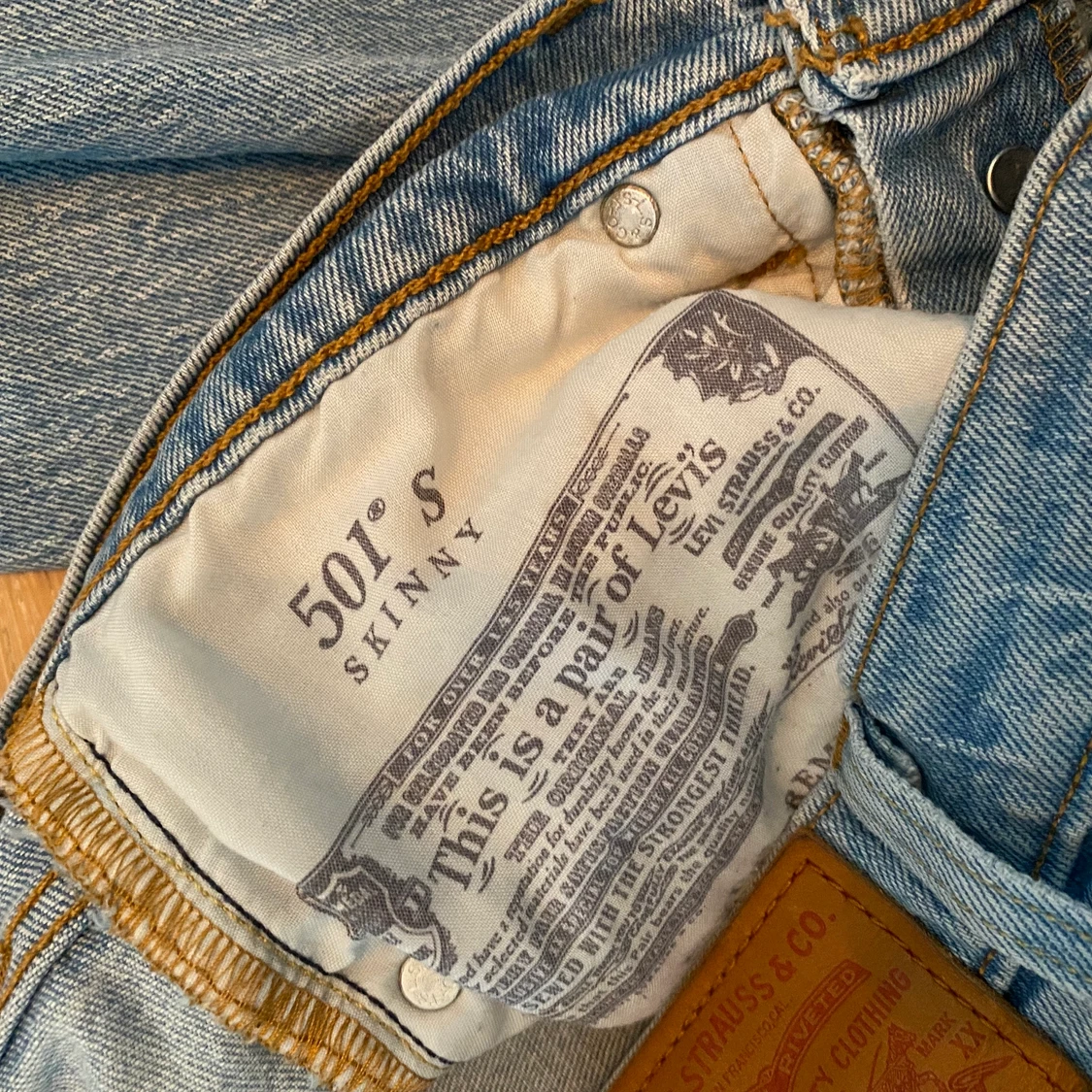 LEVIS 501 Skinny - 90