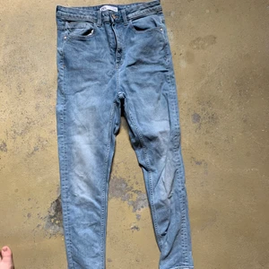 Zara jeans - Storlek 40