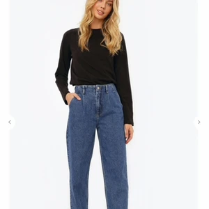 Chiquelle jeans, storlek 36 - Jeans från Chiquelle. Hel oanvända då de är lite för stora för mig. Köparen står för frakten 