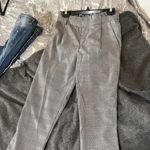 Kostymbyxor storlek m - Kostymbyxor storlek m, 100kr plus frakt