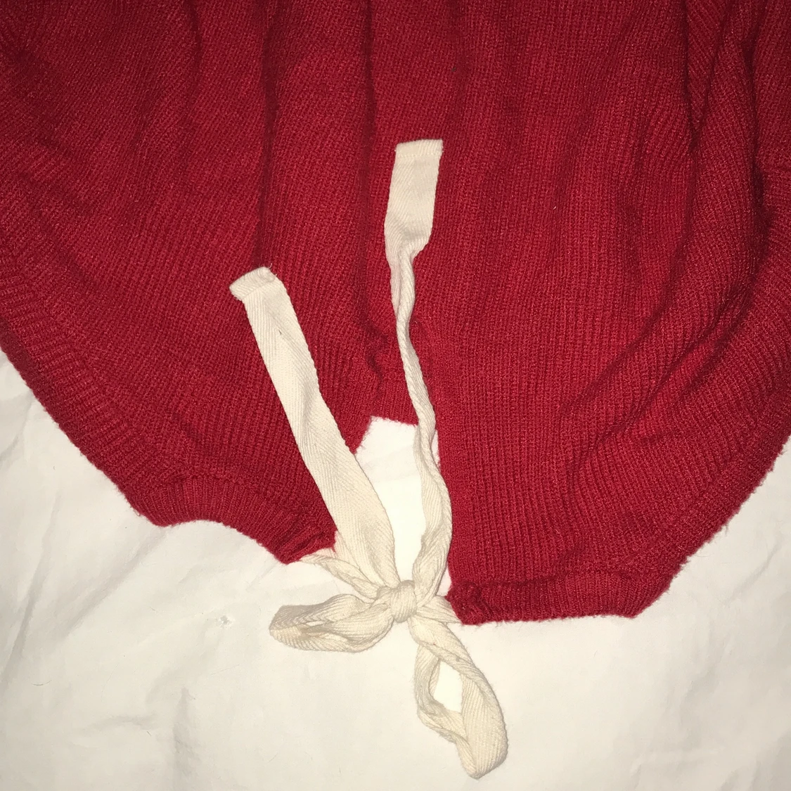 Röd tröja från Zara med vit knut - 90