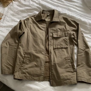 Bech East West jacka - Bra skick, knappt använd, köptes ny på BROTHERS för 1200, säljes för 650