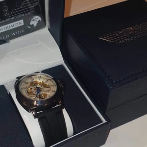 Klockor  - Fina klockor water resistant 