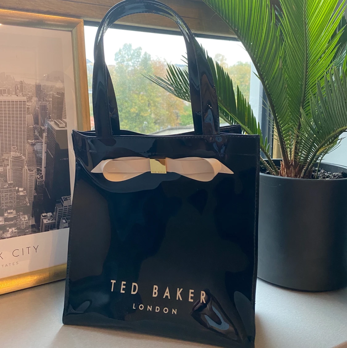 Ted Baker väska 