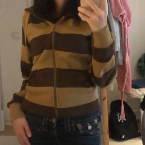 randig huvtröja - snygg randig huvtröja