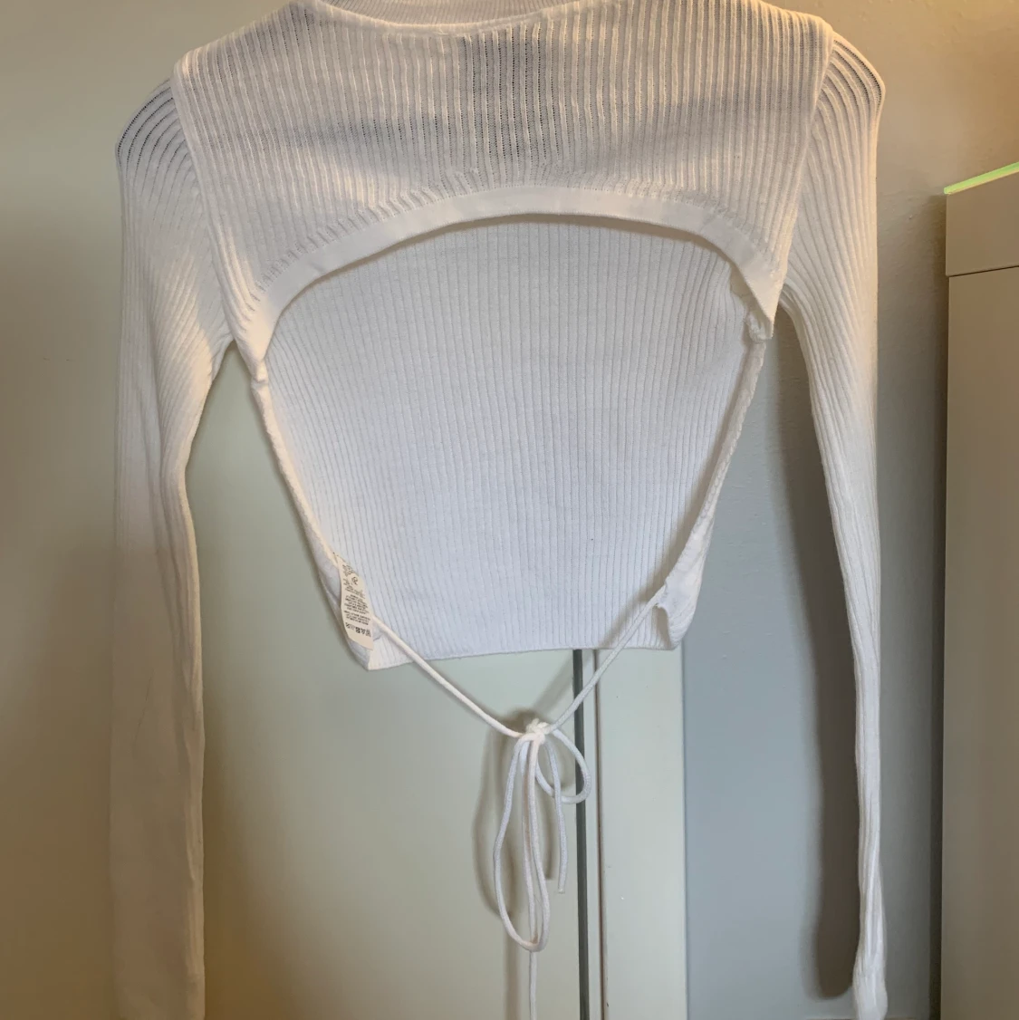 Topp med öppen rygg - 90