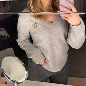 Jättefin Lyle&Scott tröja i 100% ull. Fint skick. Skriv privat för mer info eller bilder! 