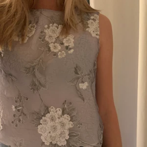 Supersött ”linne” - Linne från zara i storlek xs! Iprincip oanvänd :) pris är exklusive frakt!