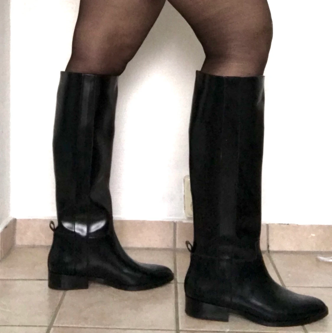 höga raka stövlar