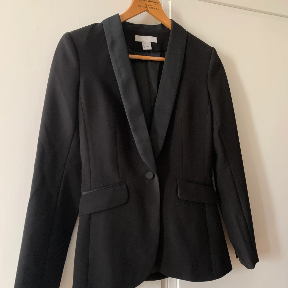 Svart kavaj från H&M - 91
