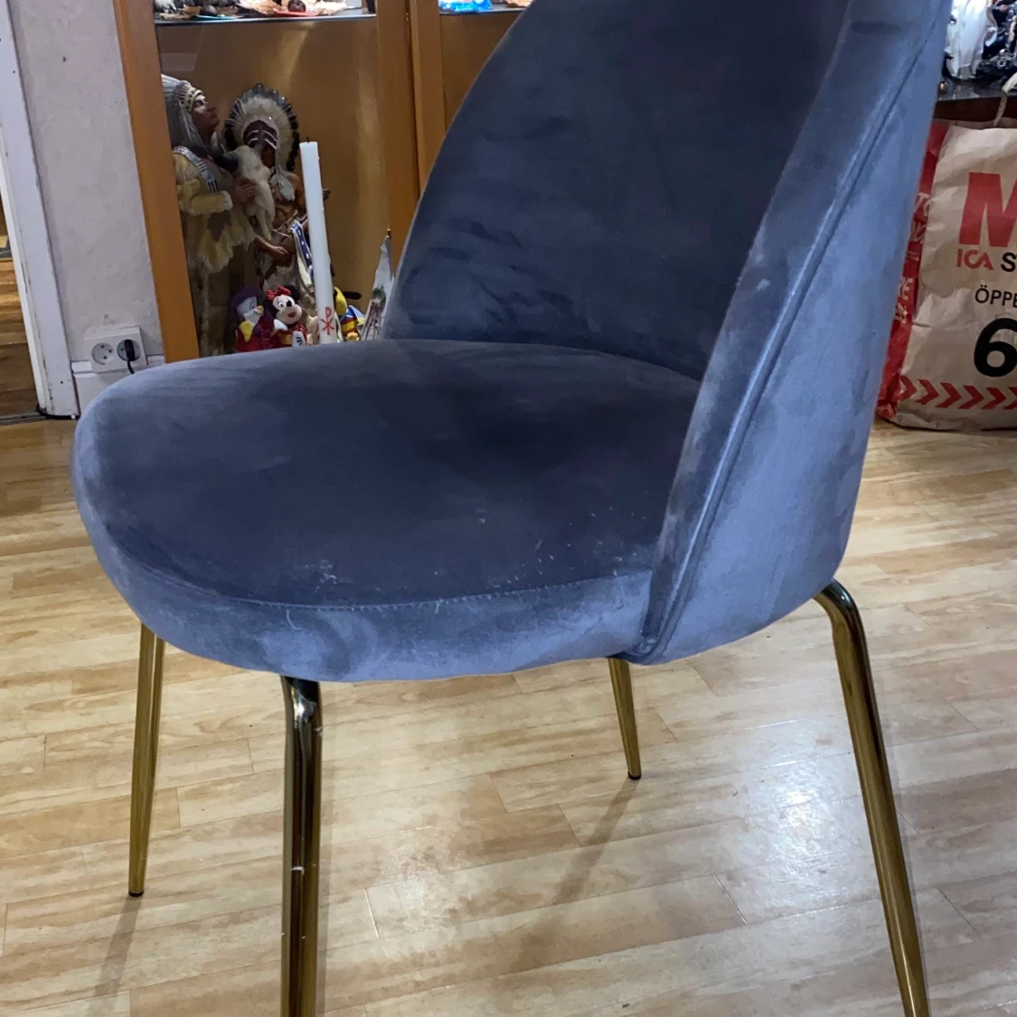 3 st sammet stolar