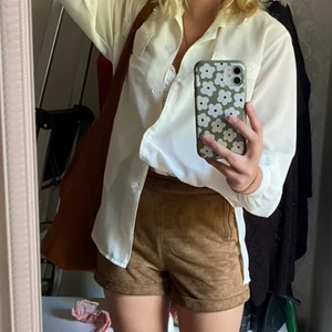 ”Mocka” shorts  - Säljer dessa shorts! Frakt: 66kr🌸❤️