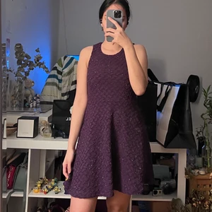 Purple - 💜 Storlek står M men passar även till S / klädnningen är ca 80cm lång 💜 Hör gärna av dig om du vill se fler bilder