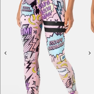 Stronger tights  - Använda cirka 5-8 ggr , bra skick❤️ Använder inte längre för har tröttnat på dom, ny pris 599kr 