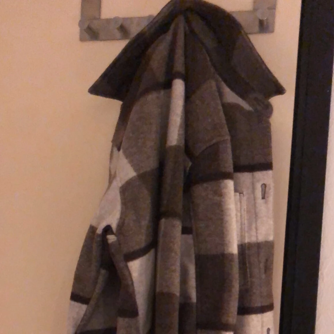 Brun/vit rutig rock, storlek S - 91