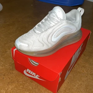 Nike 720  - Ett år gammal har använt det typ tre gånger