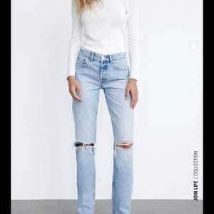 Jeans med slitningar från Zara