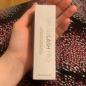 Dreamlash pro 3ml - Två frans serius som är köpt från familyshop.se, helt nya och oöppnade pga att mina fransar fick skit bra resultat  och jag ville inte ha längre fransar, 1 för 350, 2 för 600