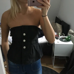 Svart jeanstopp Gina - Såååå snygg gråsvart jeanstopp från Gina!!