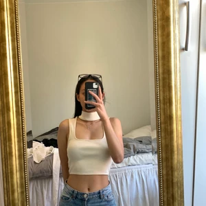  Zara top - Two way top från Zara. Ribbad. Oanvänd.