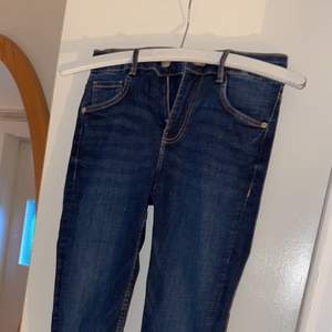 Zara jeans. Storlek 34. 180kr + frakt. ✨