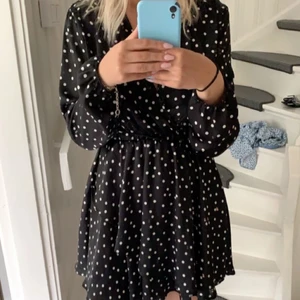 Klänning från Linn Ahlborg  - Jätte somrig och fin klänning i storlek 40