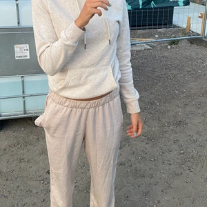 Linne byxor - Fett snygga, dåliga bilder så skriv för fler.