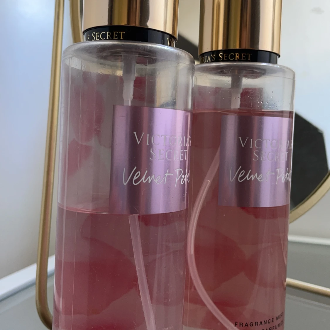 Viktoria secret parfym, velvet petals  - 90
