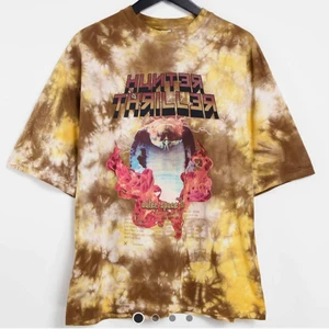 Batikfärgad T-shirt - Batikmönstrad t-shirt i oversize. (Flytt pågår därav inga egna bilder)