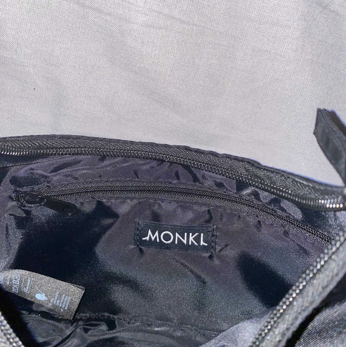 Monki axelväska  - 91