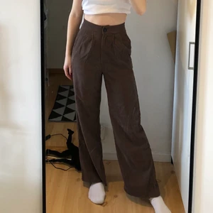 Bruna manchester byxor - Bruna Manchester byxor i storlek XS som inte kommer till användning, säljer för 120kr+frakt🐻🤎