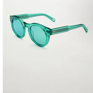 Chimi eyewear solglasögon  - Ett par jätte fina och helt nya chimi eyewear solglasögon i modellen 003 och färgen aqua som inte används eller tagits ut ur plasten någon gång!
