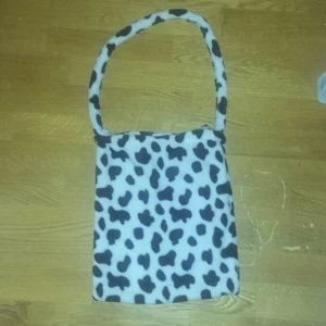 Stor koväska  - En stor koväska aldrig använd 