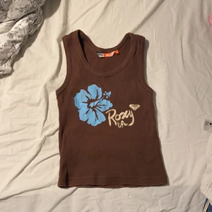 Vintage linne - Linne köpt secondhand, jättefin men kommer aldrig till användning tyvärr, passar perfekt till sommaren!!!!🌺