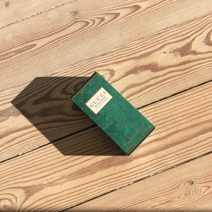 Helt ny Gucci memoire d’une oderu parfym - Fick den i julas men använde bara en gång pga av att jag inte tyckte att lukten passa mig.