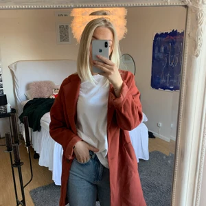 Kappa - Burgundy tunn kappa, aldrig använd❤️