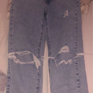 Gina Jens  - Dom är jätte fina i bra skick kan diskuteras till pris vid snabb affär jag betala dom 500