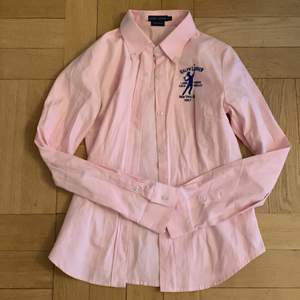 En rosa Ralph Lauren skjorta i storlek 34! Priset + Frakt 📦 