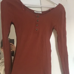 Topp  - Höst orange topp från pieces oanvänd 👁💗👁