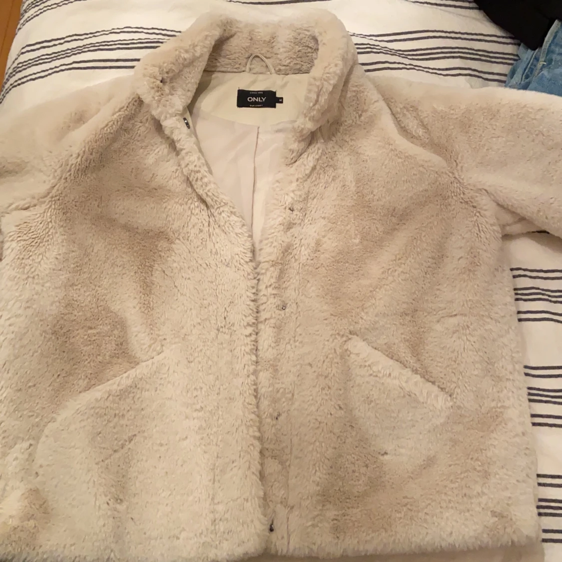 Jacka i nyskick från ONLY - 90