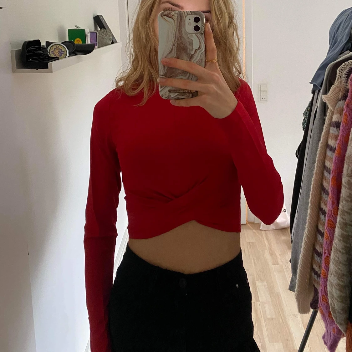 Rød langærmet bluse