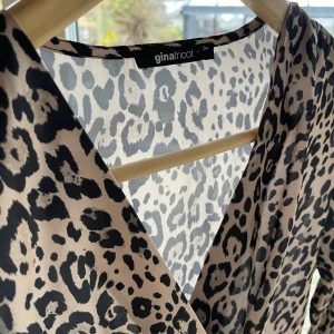 Blus från Ginatricot - Aldrig använd! 