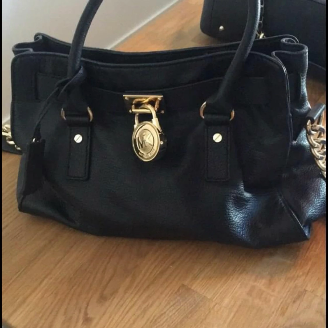 Äkta Michael kors väska  - 90