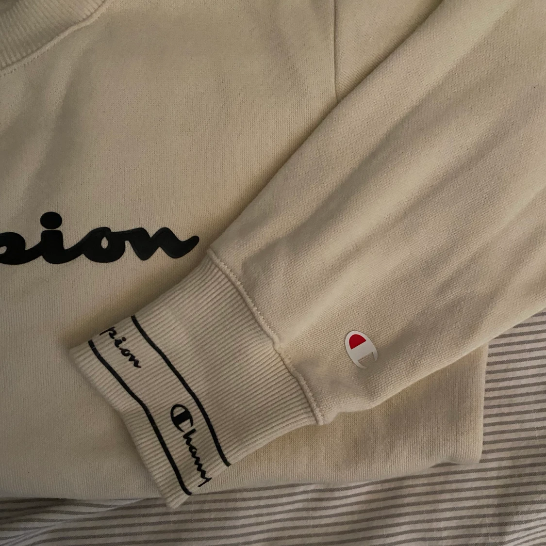 Champion sweatshirt  - 90