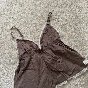 Topp från ODD Molly stl xs - Söt topp från Odd Molly. Storlek 1, passar xs! 🌸 nästan oanvänd, den är helt och ren och super bra skick 🌸 säljer för 250🌸🤍 pris kan diskuteras vid snabb affär och seriös köpare! Mötas upp eller fraktas 