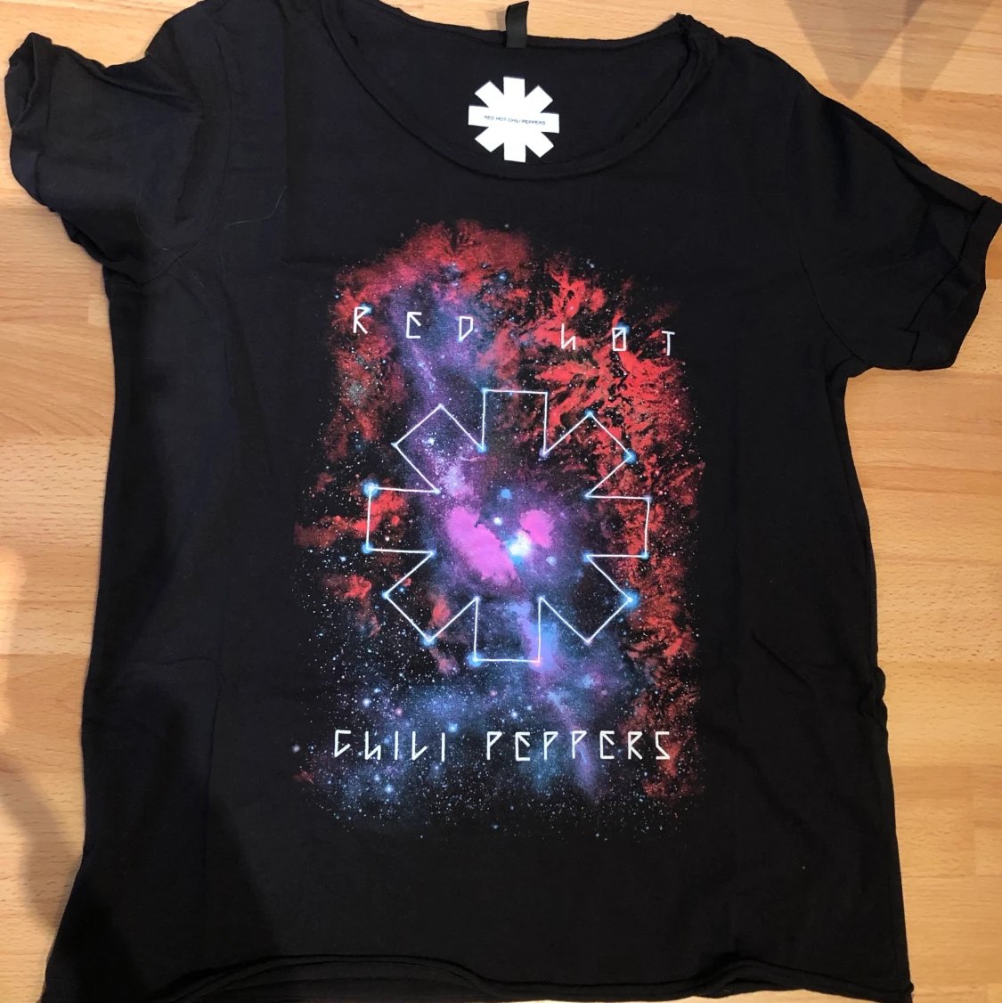 red hot chilli pepper official t shirt  - 90