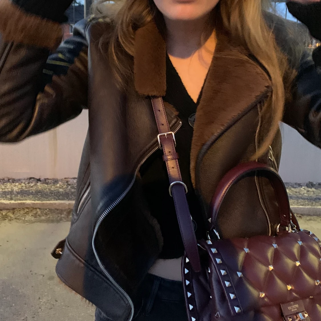 Snygg zara jacka i brun skinnimmitation.