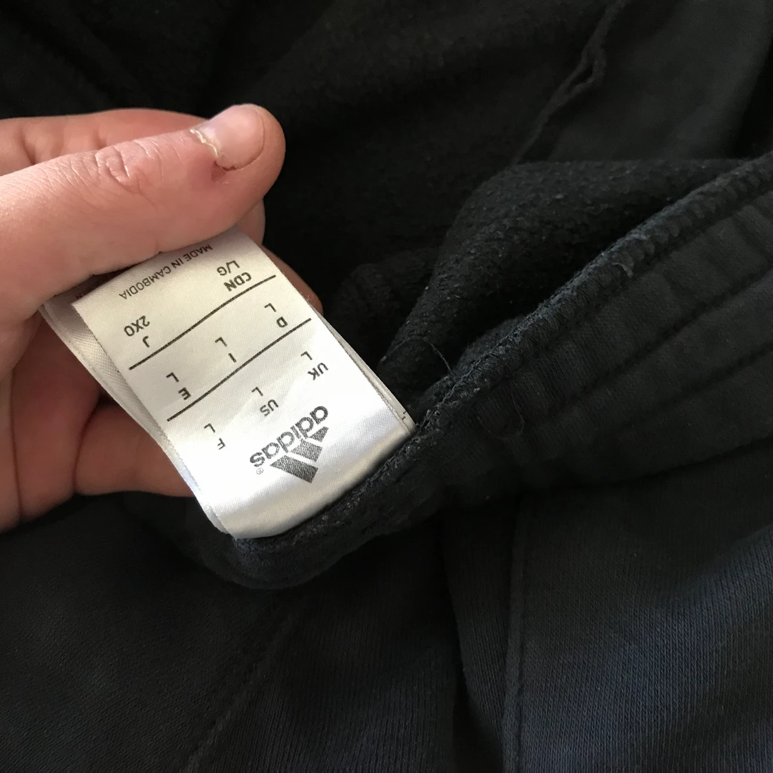 Adidas mjukisbyxor  - 91