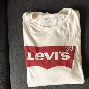 Snygg basic levi’s T-shirt 
